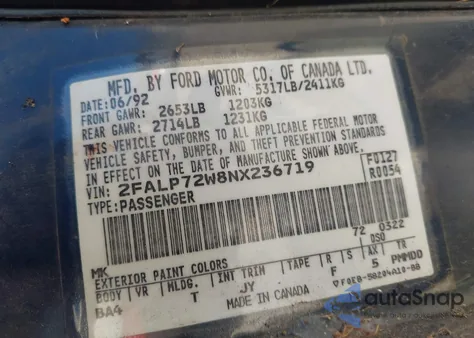 1992 Ford Crown Victoria S from USA, damaged, VIN 2FALP72W8NX236719